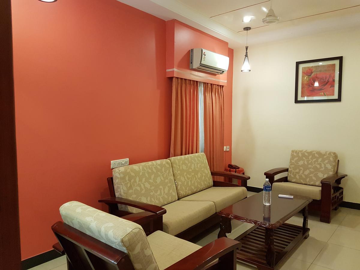 Hotel Subhalakshmi Palace Karaikkudi Extérieur photo
