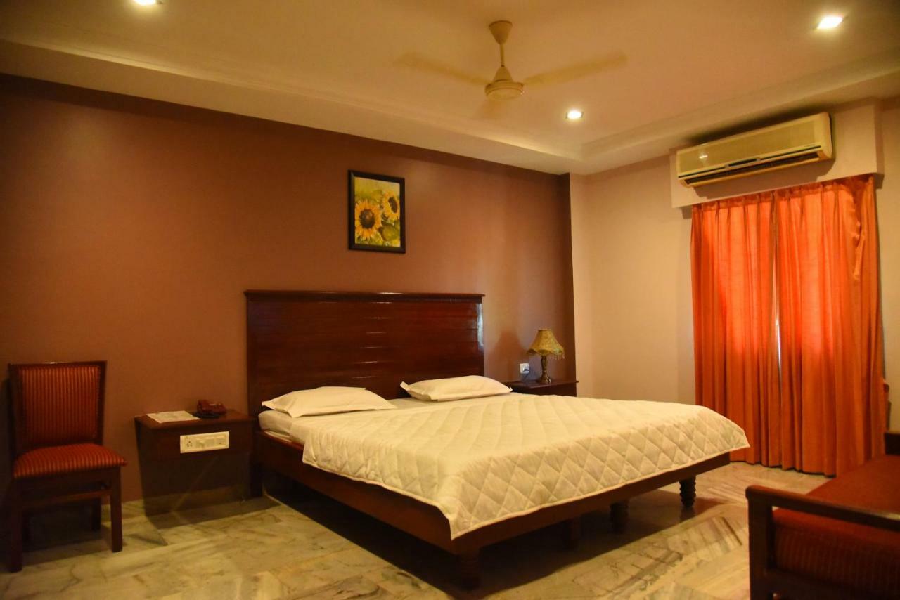 Hotel Subhalakshmi Palace Karaikkudi Extérieur photo