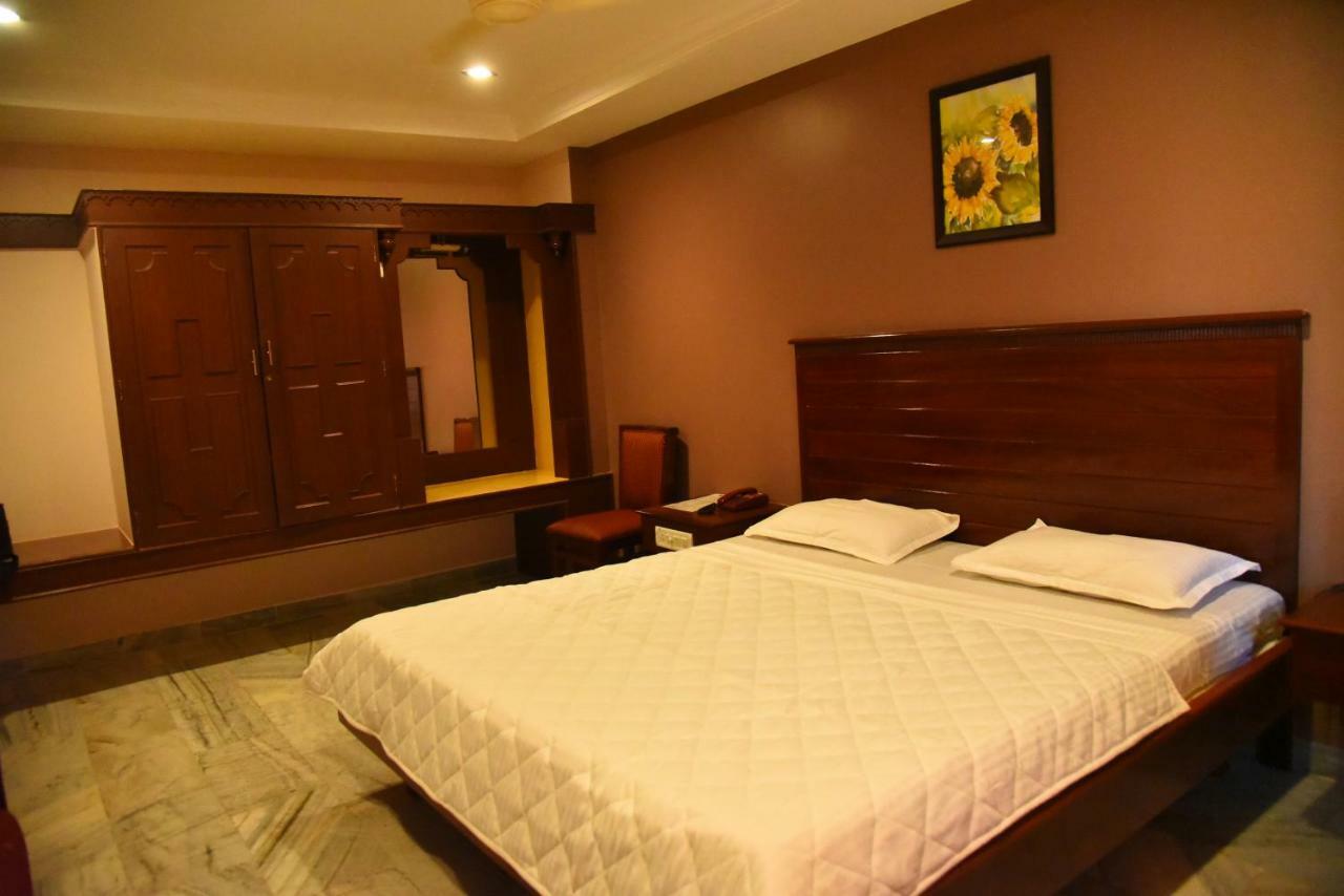 Hotel Subhalakshmi Palace Karaikkudi Extérieur photo