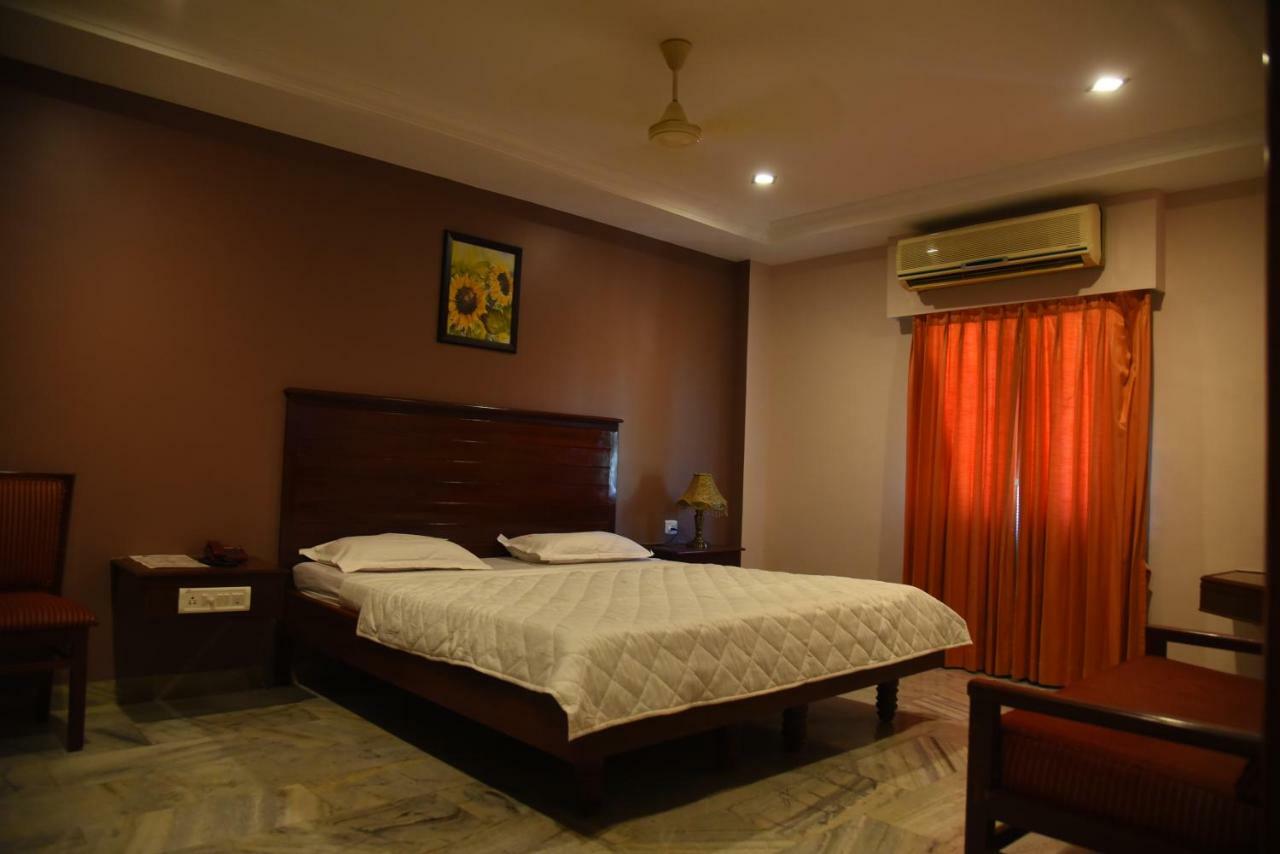 Hotel Subhalakshmi Palace Karaikkudi Extérieur photo